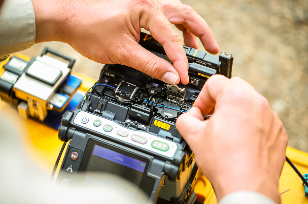 Emergency fiber repair and troubleshooting services