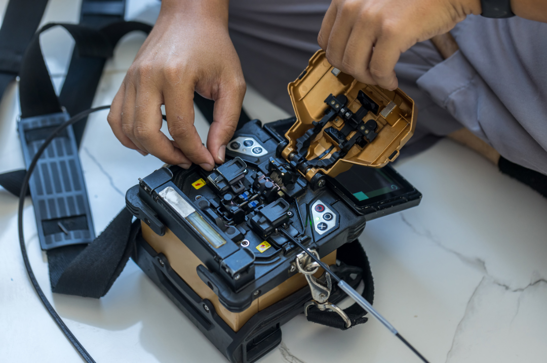 MetaCommunications team working on fiber optic installation